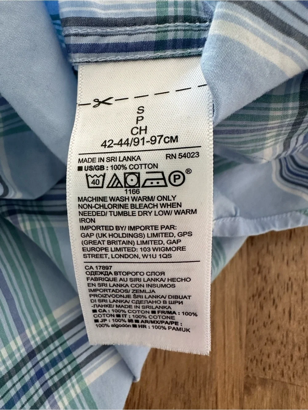 Banana Republic Men’s Light Blue and Green Plaid Button-Down Shirt- small stain